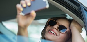 Cuidado con los selfies al volante